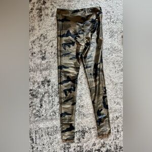Koral Camo Leggings XS